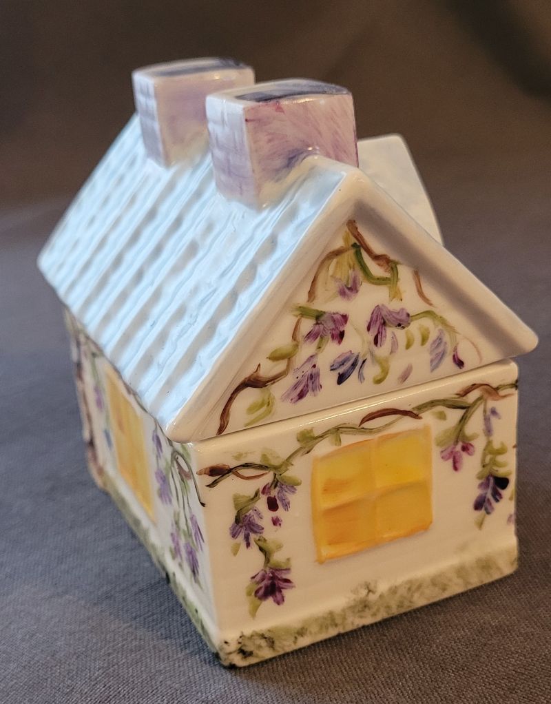 Casetta porta gioie viola
