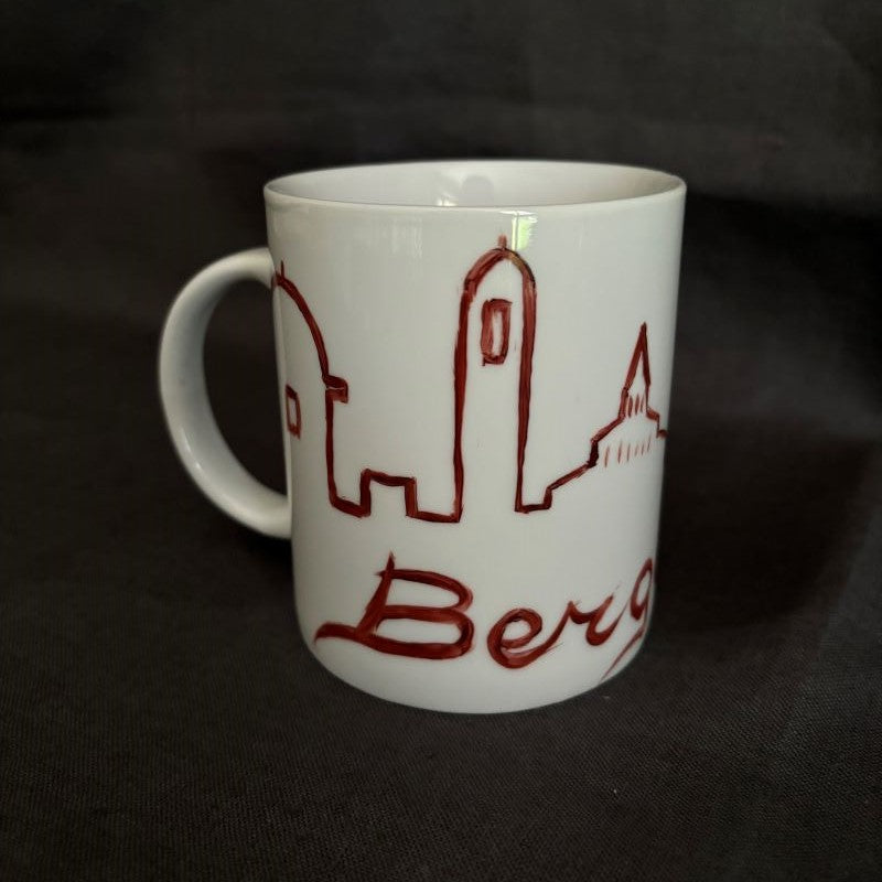 Mug con skyliner di Bergamo